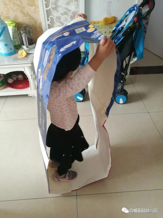 「超级宝妈」膏城花园幼儿园“送健康”活动正在进行