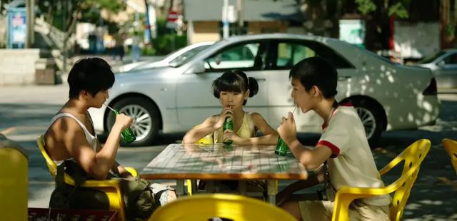 新民晚报|在追这部国产悬疑剧的人，最近都不敢爬山和拍照了