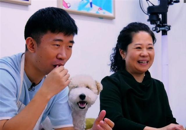 笑看人生|有一种“不幸”叫杨迪外甥女，避开爸妈颜值，和舅舅完美撞脸