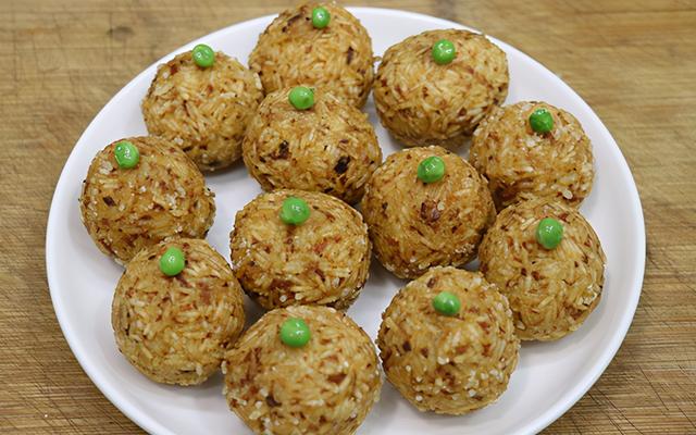 天凉应顺应时节多吃莲藕，教你做脆皮莲藕丸子，外脆里糯，很好吃