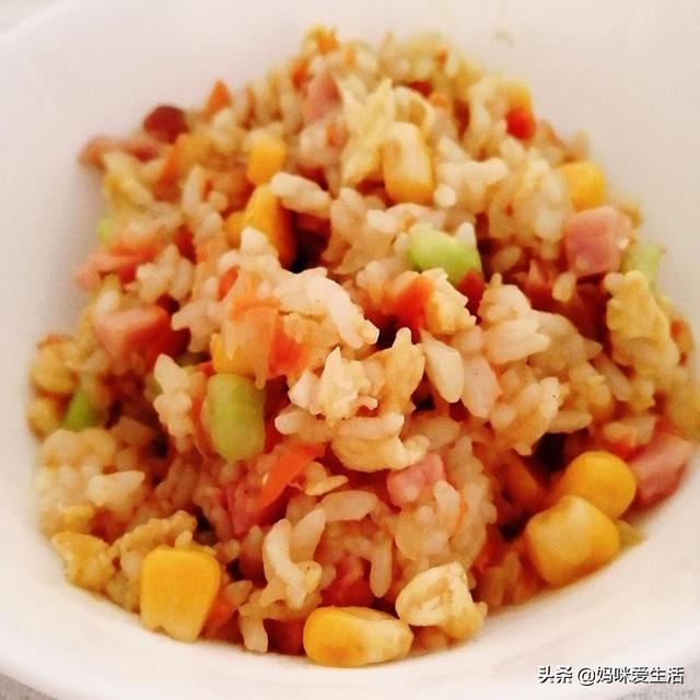 超级宝妈■1种佐料，2个鸡蛋，3种蔬菜，孩子一周点三次，营养丰富，太香了