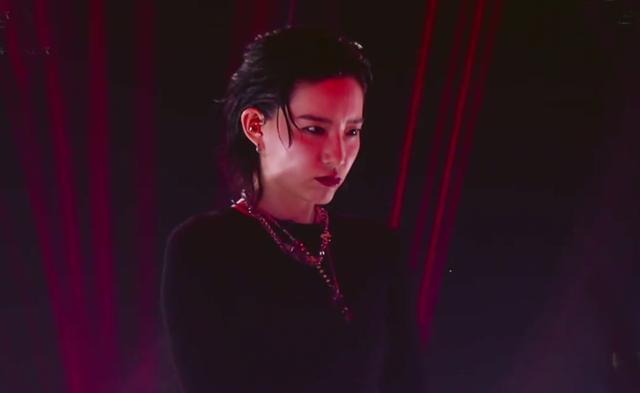 樱桃奶球|4位超女乘风破浪,李斯丹妮ace郁可唯vocal,不女团的许飞让人疼