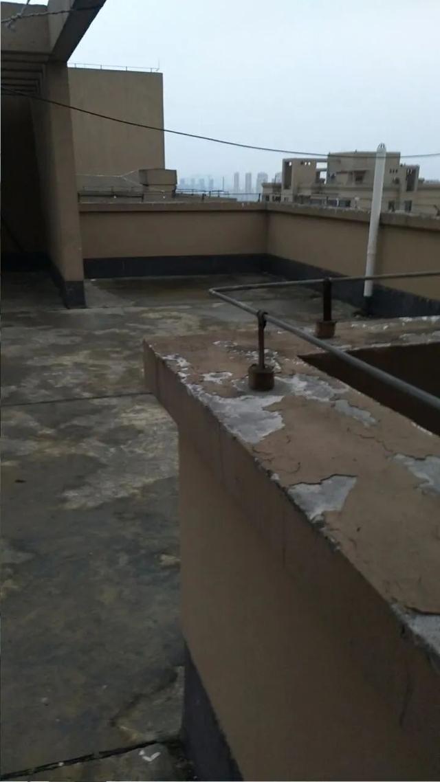 『超级宝妈』带14个月宝宝出门,没想到祸从天降:为什么受伤的总是我?