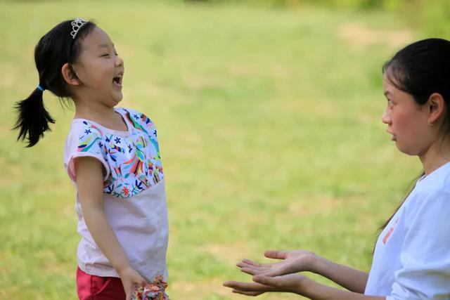【你的育儿经】孩子你为什么不说话？