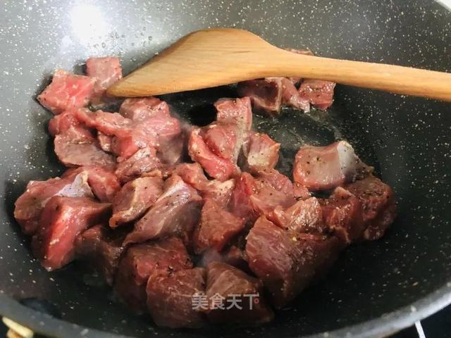 杏鲍菇牛肉粒：一口一块牛肉，真的太满足了