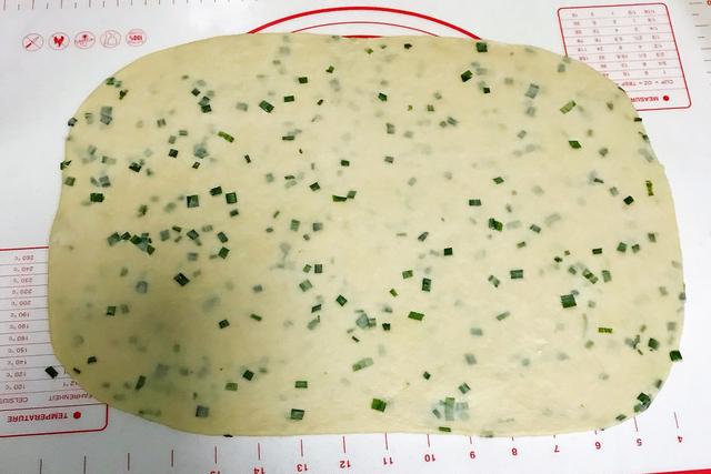 童年记忆，葱香苏打饼干，在家完美复刻，做好不硬酥到掉渣