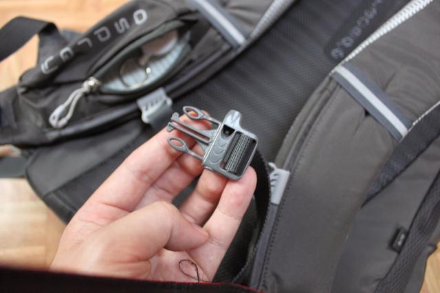 小鹰Osprey户外包开箱，一款可以城市通勤和骑行用的背包