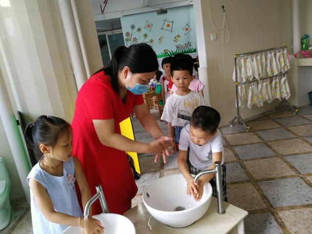 你的育儿经|小小“神兽”超萌预警！多图直击揭东幼儿园返园首日