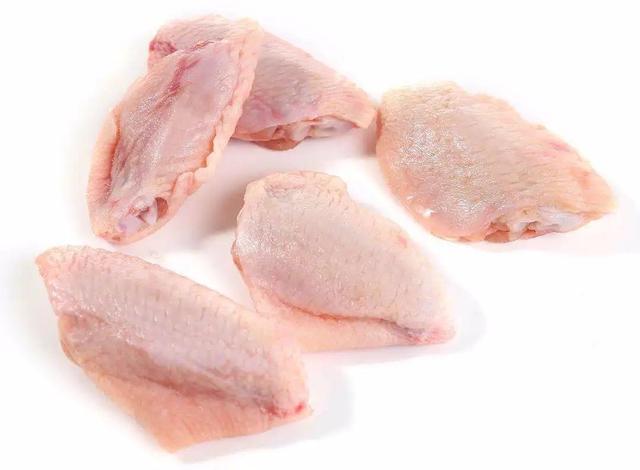 市场上的“冷冻鸡翅”都是哪来的？为什么从不断货，看完再买