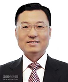 据中国经济网部委人物库资料显示,谢锋,1964年4月生,曾任外交部北美