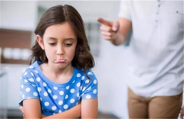 孩子总是和自己对着干？家长可了解“禁果效应”，先学会接受孩子