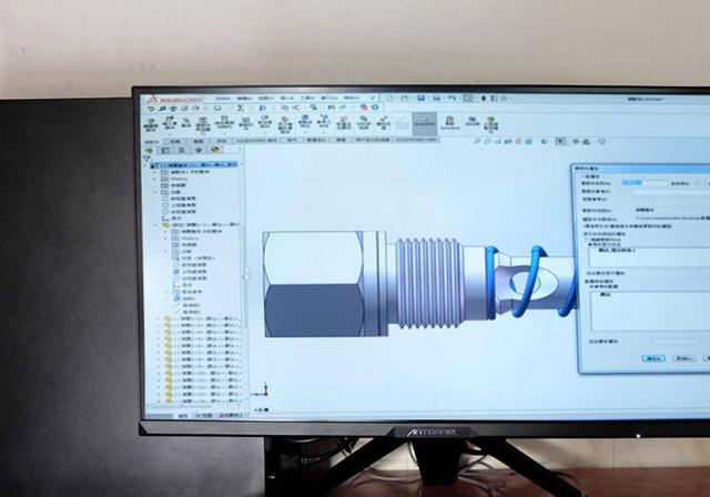 娱乐工作两不误 简评让人爱不释手的蚂蚁电竞ANT27VQ