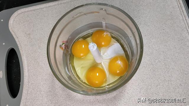 鸡蛋羹怎样蒸才嫩滑？火候是关键，这1步做对了，简单省事无气孔