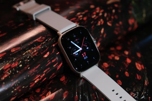 有望超越Apple Watch，这款华米新品智能手表惊喜不断