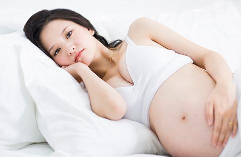 『超级宝妈』孕晚期的准妈妈，肚子经常变得很硬？很有可能是这个地方出了问题