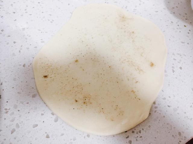 蒸花卷时葱花变色？教你1个小妙招，让你的花卷春意盎然