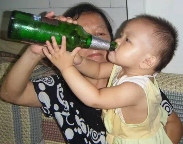 「暖先生格调」又一个宝宝去世了！请不要这样逗孩子，否则后悔终生！