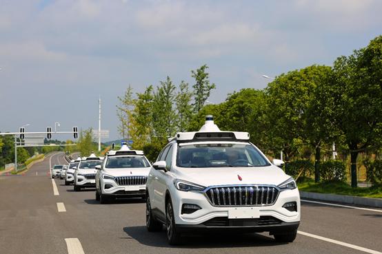 【中国新闻网】百度Apollo中标中国首个大型5G车路协同示范线