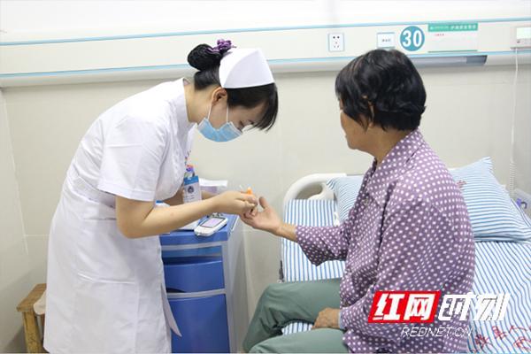 国际护士节丨江华王亚男：温情服务 守护健康