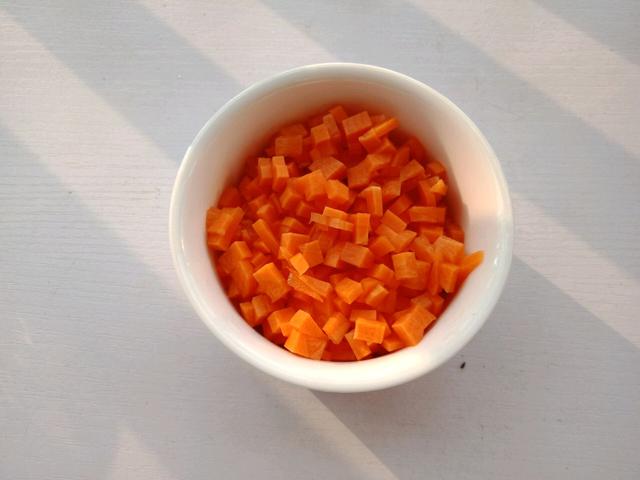 胡萝卜鸡蛋早餐饼，不加一点面粉，营养健康还美味，一周做三次