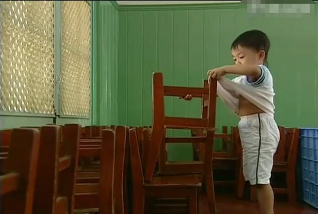 超级宝妈@《幼儿园》单纯可爱的孩子，为什么长大就变世俗了？