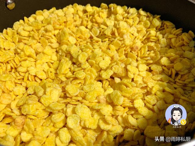 「超级宝妈」花费3块钱，5分钟做出一大堆小零食！香酥脆，无油无添加，更健康