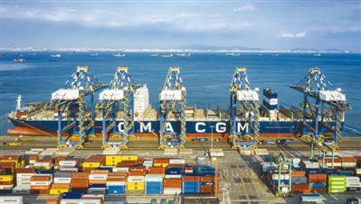 广州|港口节日繁忙 助力经济发展