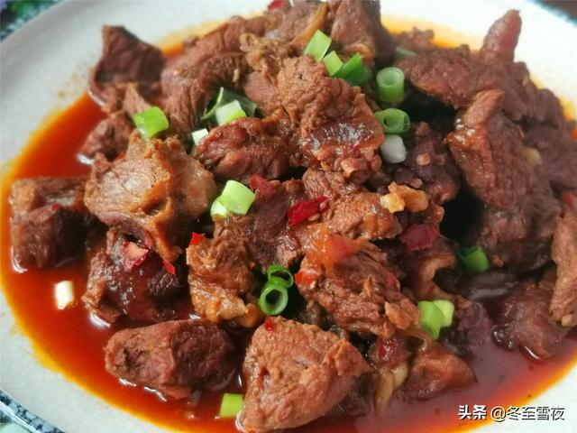 牛肉怎么做才软烂？教你炖牛肉的小技巧，牛肉容易熟烂，味道香