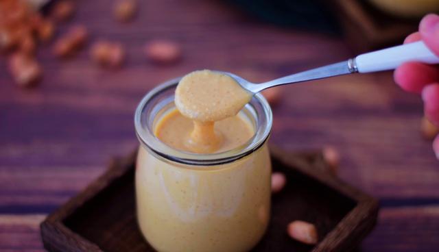 自己做的花生酱吃起来才放心，没有添加剂，用途多多，好吃健康