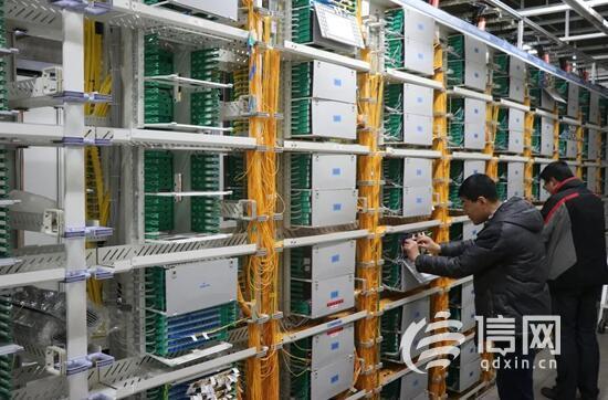 #全国党媒信息公共平台#未来已来 西海岸新区率先吹响5G新基建号角