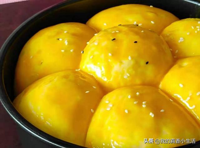 苹果冬天生吃易肠胃不适，教你一个新吃法，酸甜开胃，比蛋糕好吃