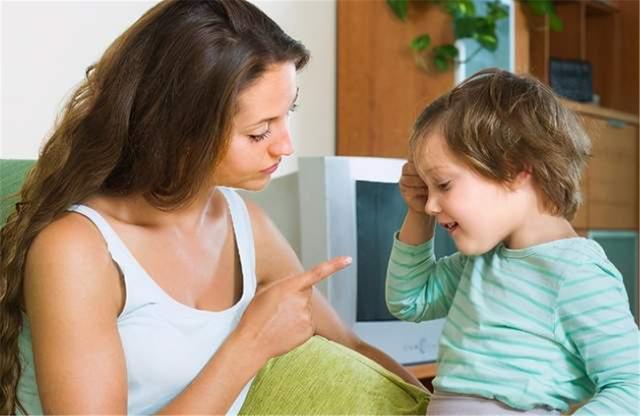 孩子敏感脆弱，骂几句就“寻死觅活”？家长需警惕“蛋壳型情绪”