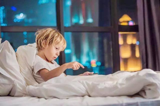 「天使宝贝」见过这样的智能耳朵吗？听见爸爸打呼噜自动关闭，宝妈发圈叹神奇