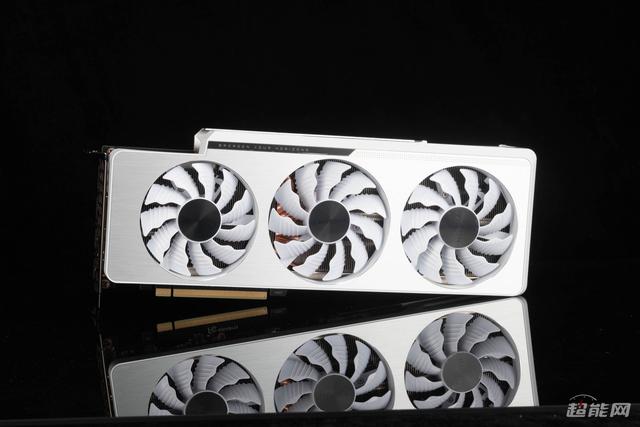 技嘉RTX 3080 VISION OC显卡图赏