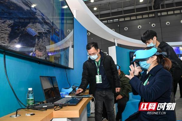 组图丨5G+XR、虚拟现实……快来看这场窥见未来的展