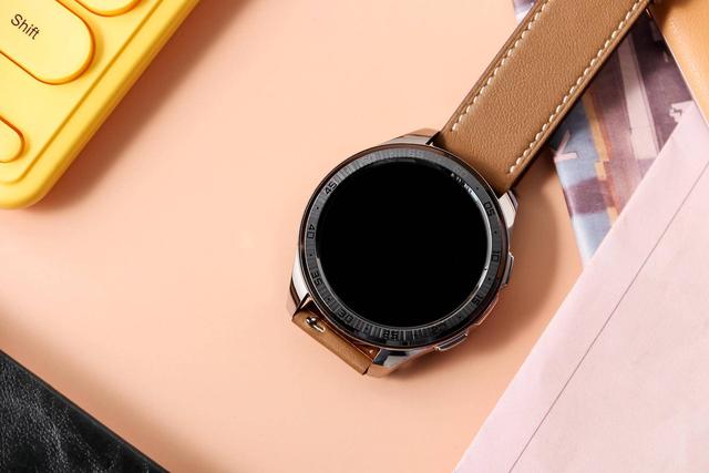 腕上的艺术品！vivo WATCH兼具美感与质感