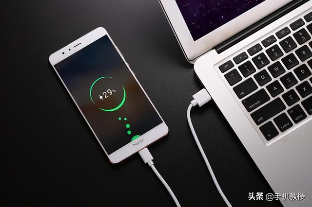 iPhone12充电，第三方比苹果更烫？导致电池寿命变短了