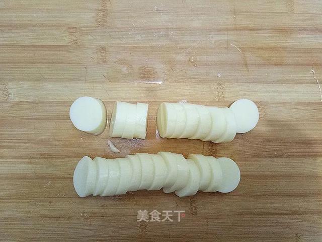 家常版地三鲜教程来了！茄子软糯，土豆粉面，蒜香浓郁超下饭