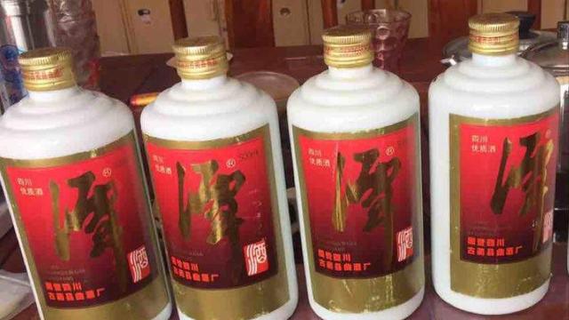 “酒精勾兑酒”烂大街？能常喝吗？这类白酒虽不起眼却是真好酒