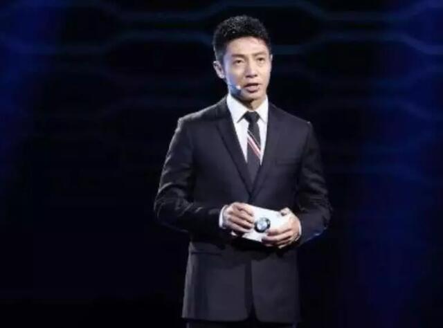 雨天的心玖|央视主持人读错一个字扣多少钱？撒贝宁：以前是50，现在改了