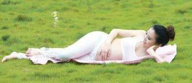 「超级宝妈」腆肚孕妇也是一道风景，腆着大肚子仍然风姿绰约！