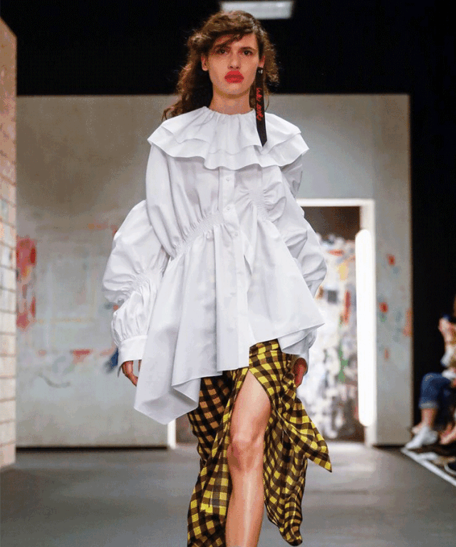 第五大道注意到这个小细节~你与时尚就是一“袖”之隔的距离