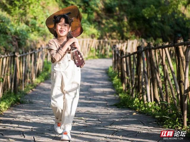 红网论坛|六一近了上演“大人很忙”，倾情出演的家长有你吗？