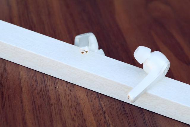 把操作做到小学生都能上手即用，德国版AirPods半个月体验