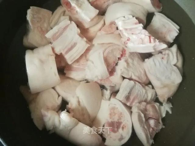 猪蹄这样做，软而不烂，肥而不腻！香糯可口，入口即化！家人超爱吃