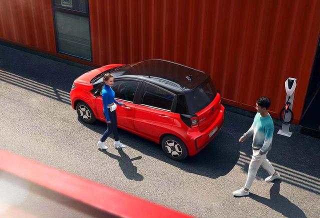 新能源|标配空调和气囊，续航150公里起 思皓E10X起步价3.99万元成爆款