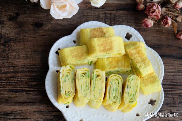 8个鸡蛋做了一盘菜，上桌就被抢，做法简单营养美味，和黄瓜最搭