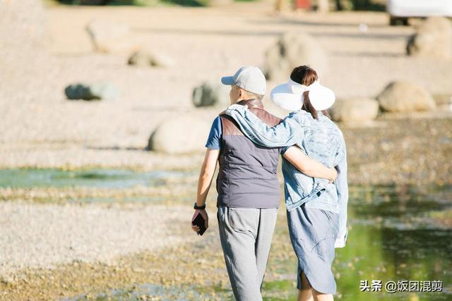 婆婆提出让小姑子住进来，儿媳的一个条件，让婆婆沉默不语