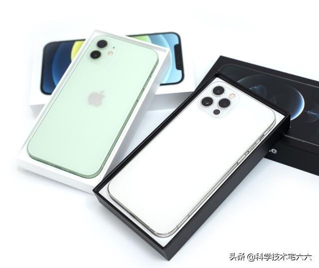 iPhone12和Pro几乎一样，少一个镜头，用塑料做填充