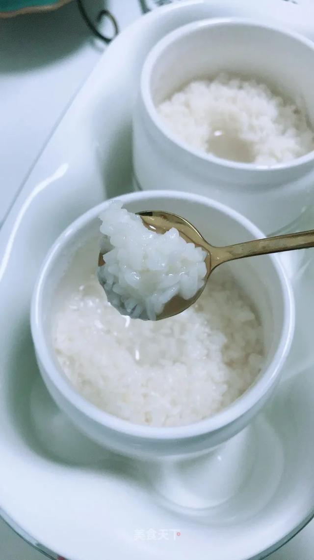 天气凉别再吃冷饮了，试试这道甜品吧！超级好吃又补气血哦